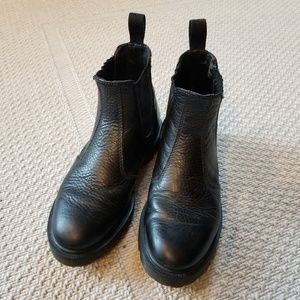 Dr. Martens Chelsea Leather Boots